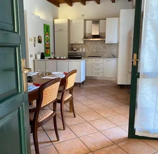 La Casa Nel Borgo Angera